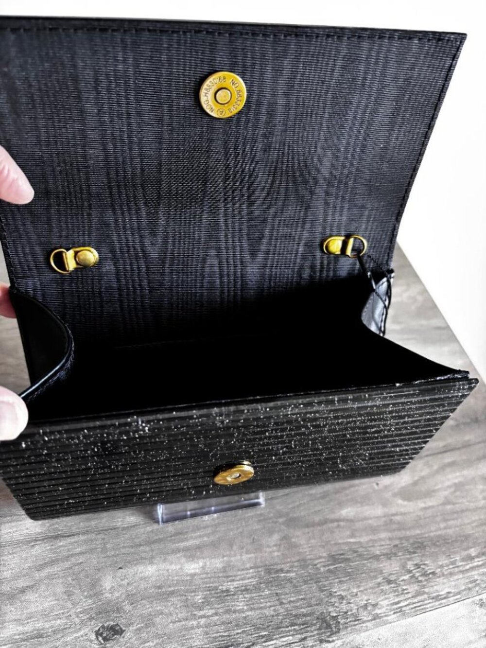 Kurt Geiger London Gems Party Envelope Clutch w/Embellished Eagle's Head NWT - Picture 5 of 5